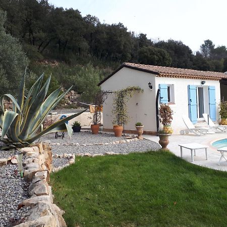 L'Oustaou De L'Estama Bed & Breakfast Rocbaron Eksteriør bilde