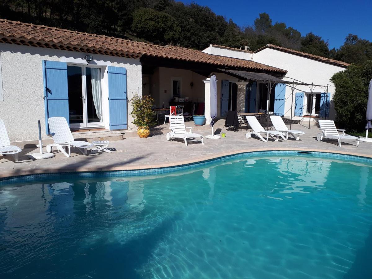 L'Oustaou De L'Estama Bed & Breakfast Rocbaron Eksteriør bilde